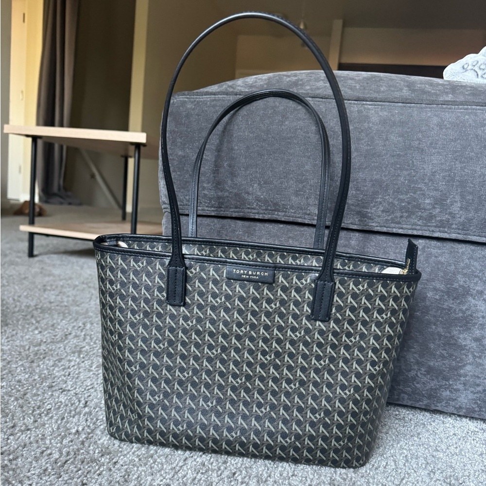 Authentic Tory Burch Small Tote in Green and Black Pattern